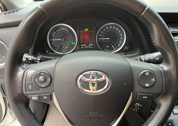 Toyota Auris cena 52900 przebieg: 144779, rok produkcji 2015 z Góra małe 529